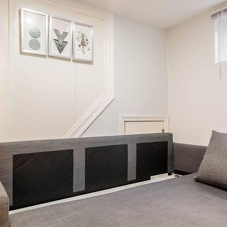 해밀턴 Cozy Nest Basement Unit 아파트 외부 사진