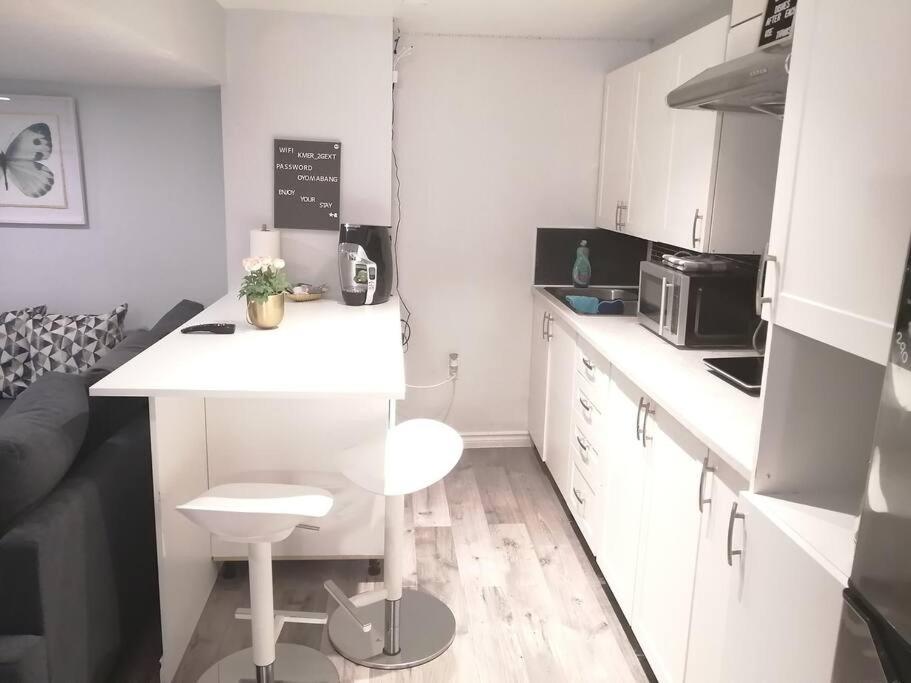 해밀턴 Cozy Nest Basement Unit 아파트 외부 사진