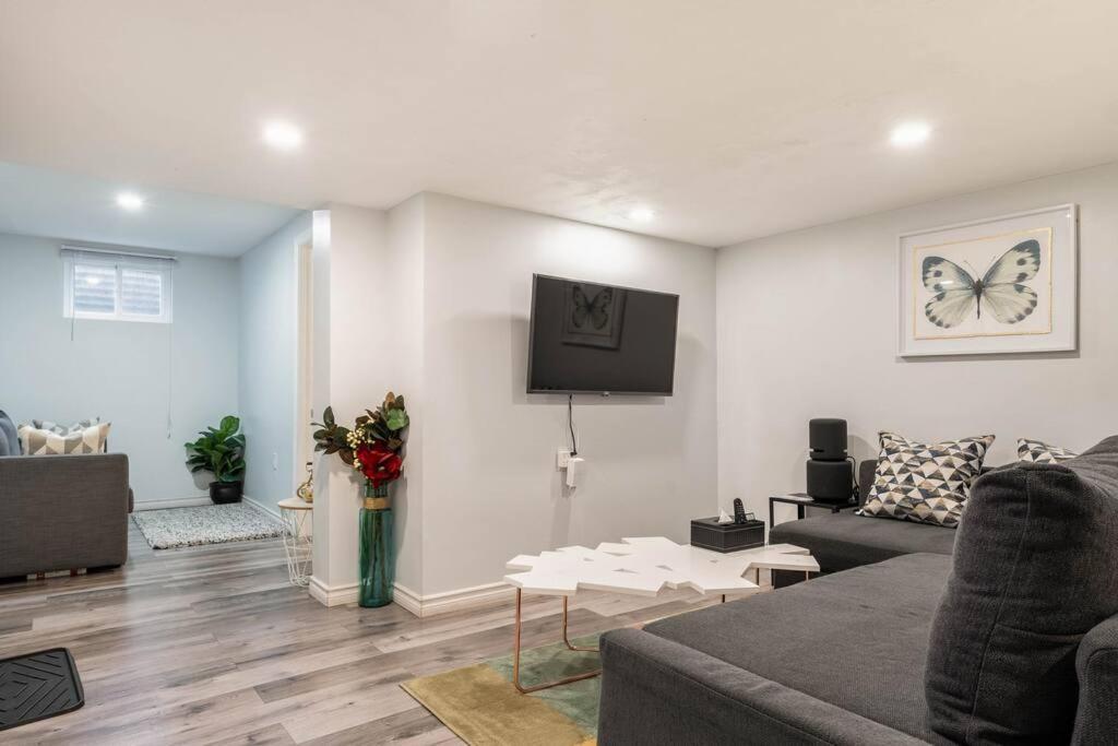 해밀턴 Cozy Nest Basement Unit 아파트 외부 사진