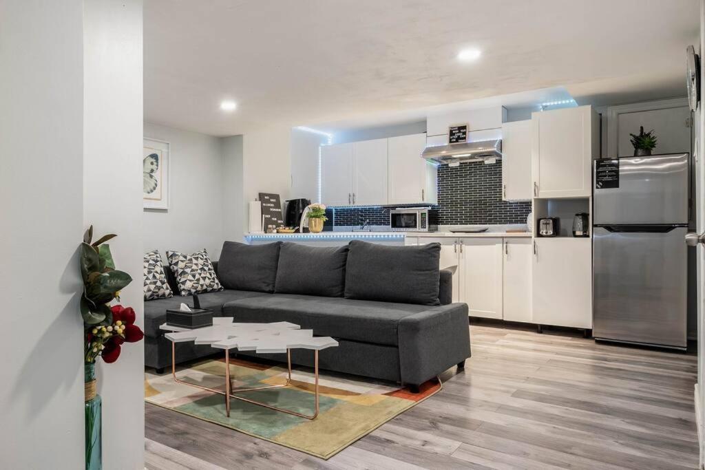 해밀턴 Cozy Nest Basement Unit 아파트 외부 사진