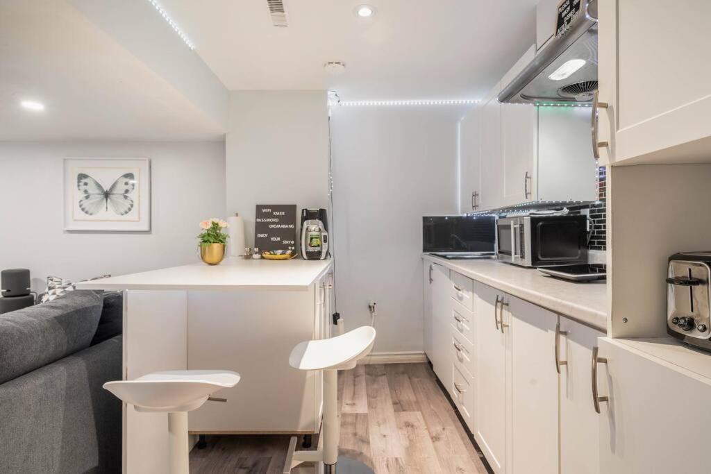 해밀턴 Cozy Nest Basement Unit 아파트 외부 사진